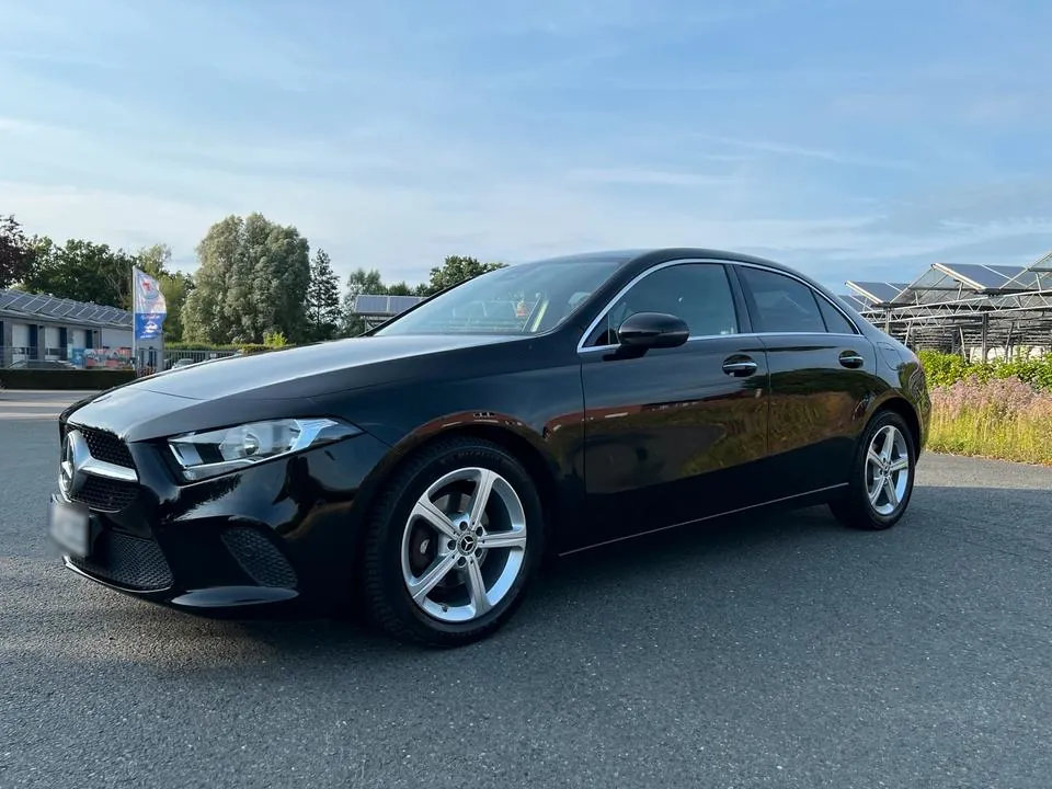 Mercedes-Benz A 180