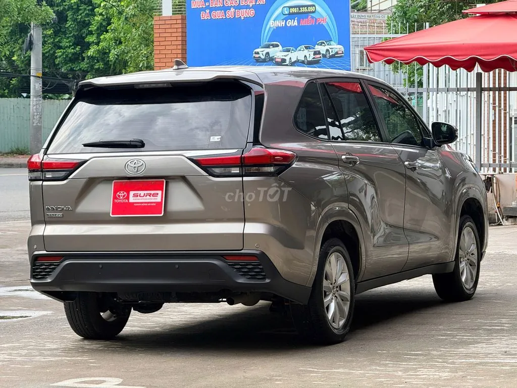 Toyota Innova 2024 photo 5