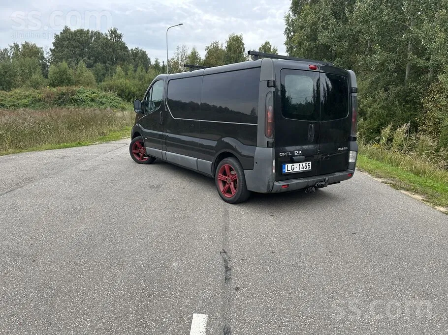 Opel Vivaro 2004 photo 3