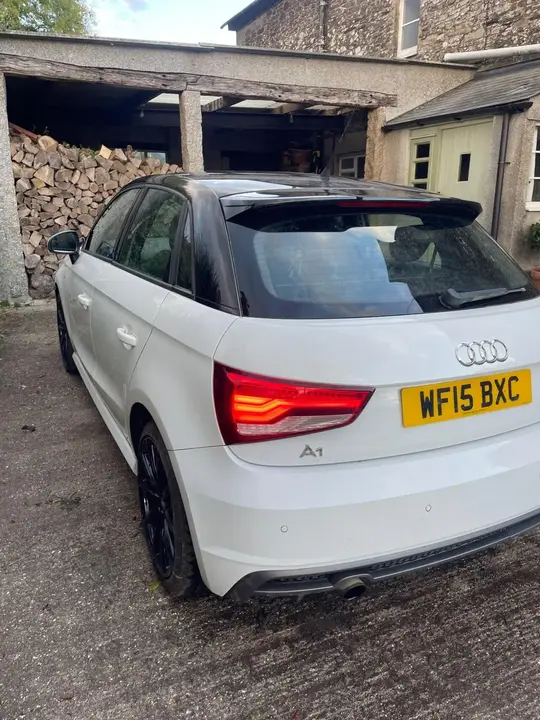 Audi A1 2015 photo 3