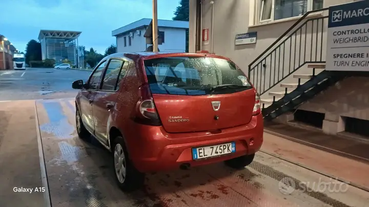 Dacia Sandero 2012 photo 3