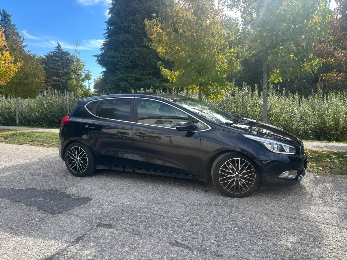 Kia Ceed 2013 photo 3