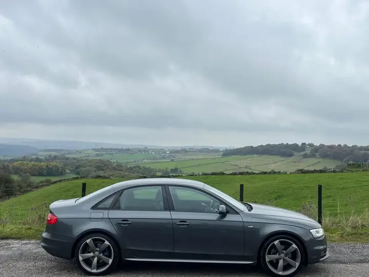 Audi A4 2014 photo 4
