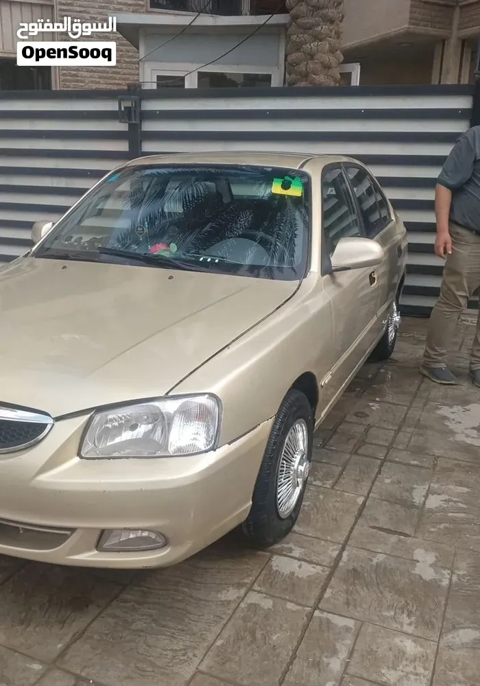 Hyundai Accent 2001 photo 4