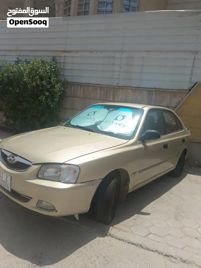 Hyundai Accent 2001 photo 2