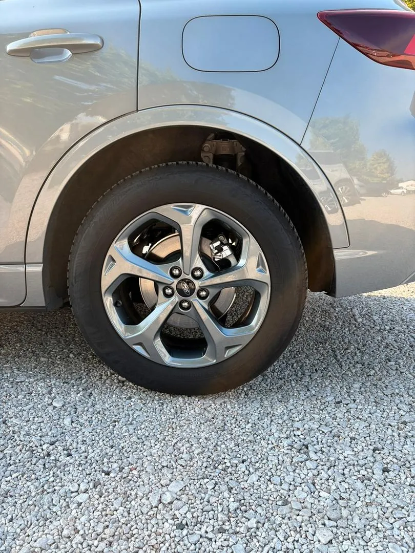 Ford Kuga 2025 photo 2