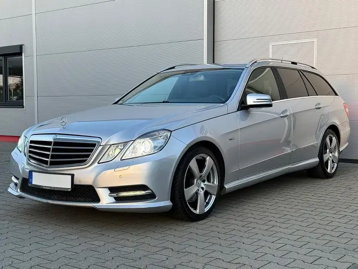 Mercedes-Benz E200 Cdi