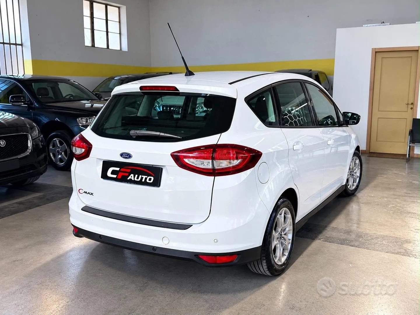 Ford C-Max 2016 photo 2