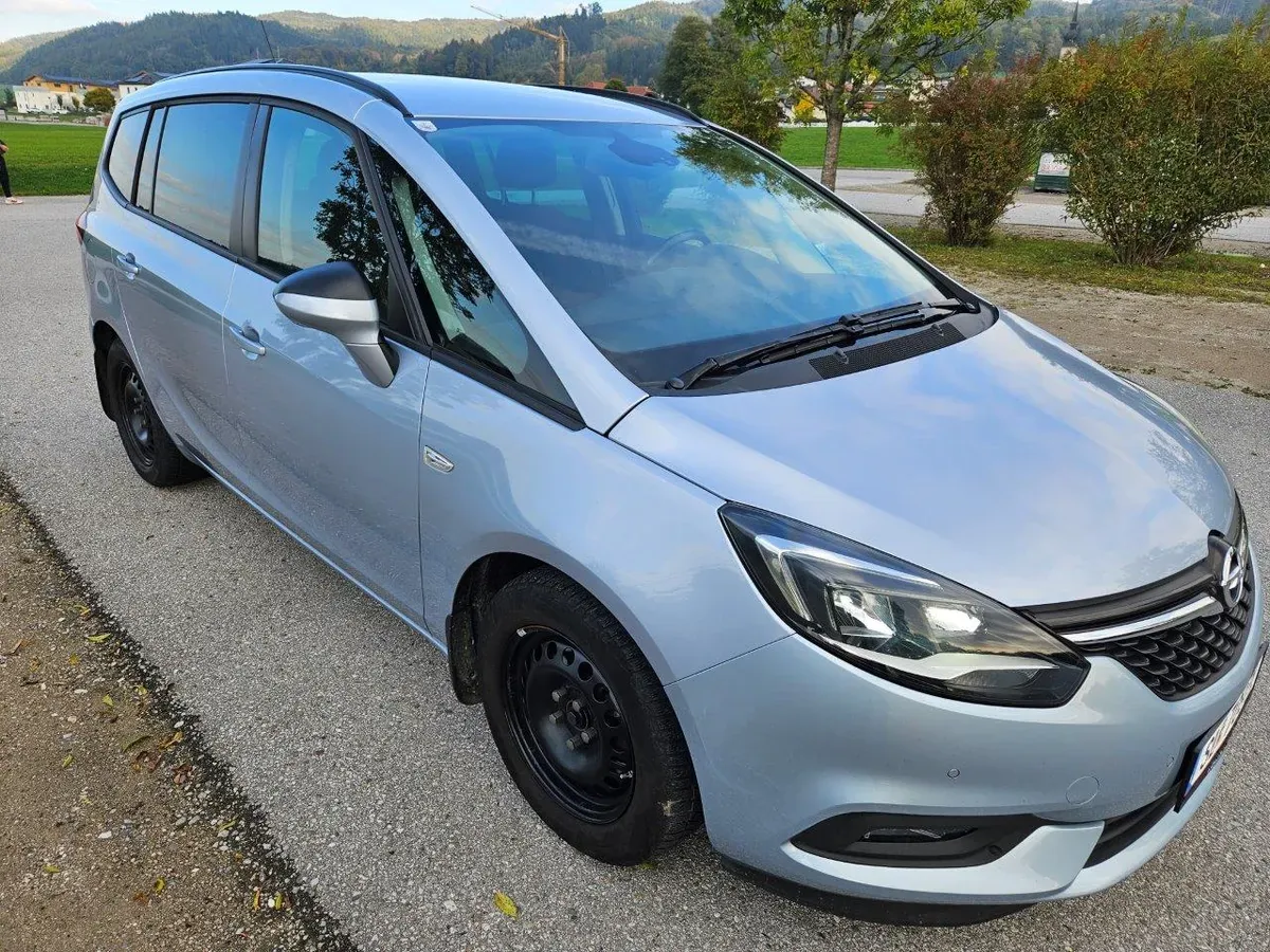 Opel Zafira Tourer 2017 photo 2