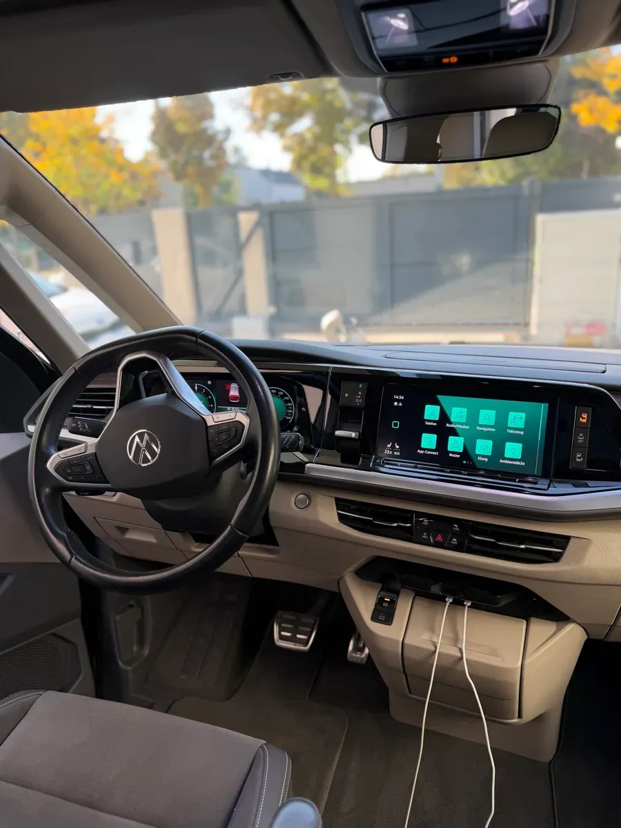 Volkswagen Multivan 2024 photo 3