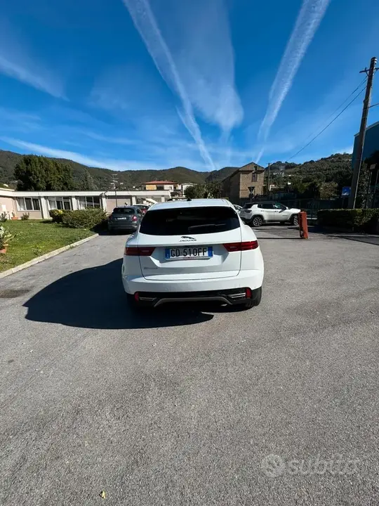 Jaguar E-Pace 2021 photo 4