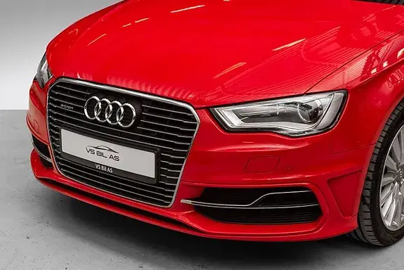 Audi A3 2015 photo 3