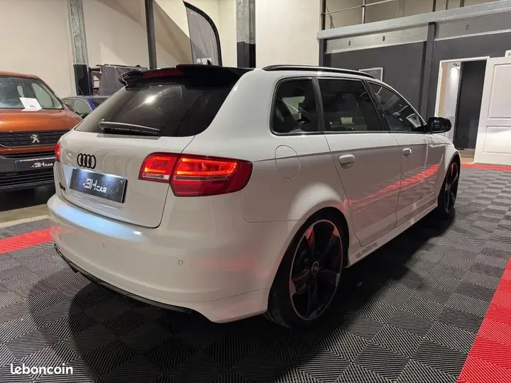 Audi Rs3 2011 photo 3