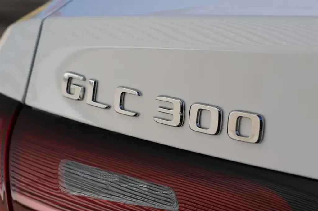 Mercedes-Benz Glc 2027 photo 5