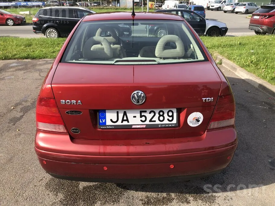 Volkswagen Bora 2000 photo 4