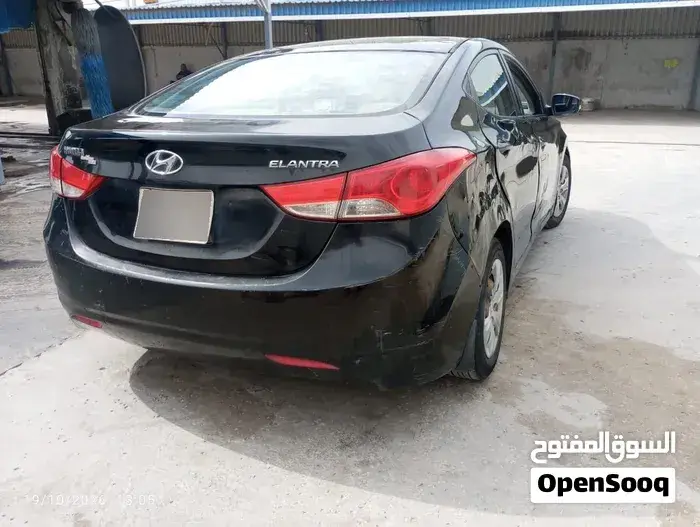 Hyundai Elantra 2012 photo 2
