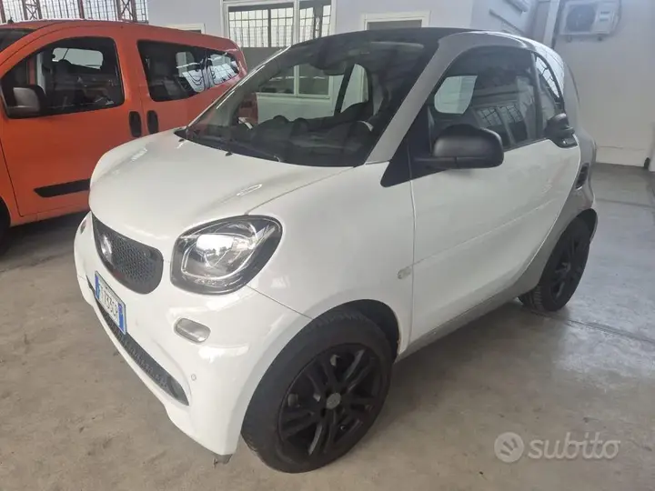 Smart Fortwo 2018 photo 3