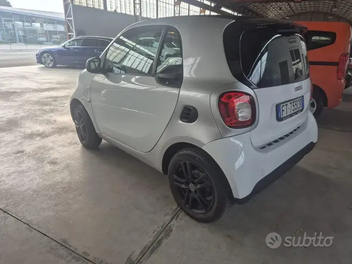 Smart Fortwo 2018 photo 5