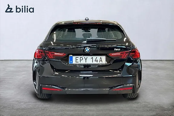 BMW 120 2026 photo 4