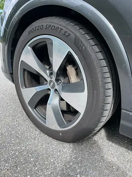 Audi Q7 2017 photo 3