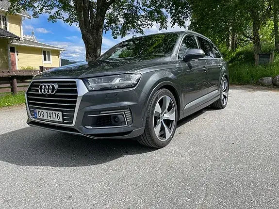 Audi Q7 2017 photo 4