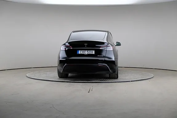 Tesla Model Y 2023 photo 2