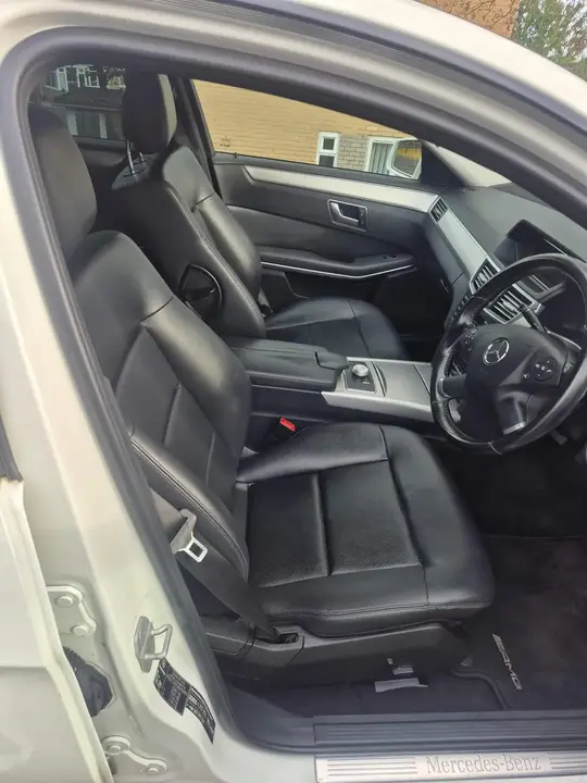 Mercedes-Benz E-Class 2012 photo 5
