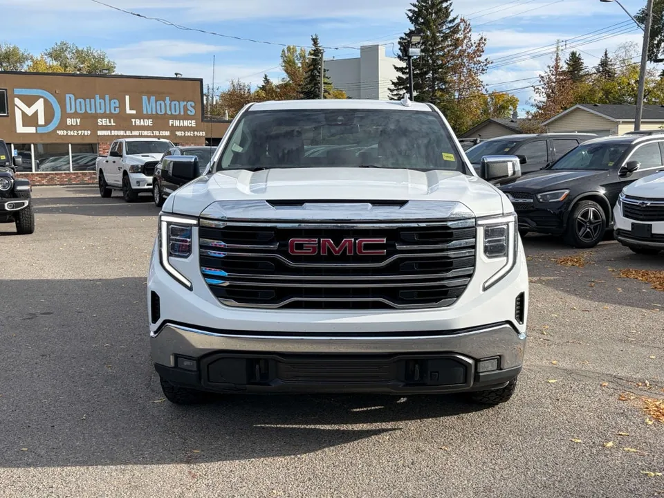 GMC Sierra 1500 2023 photo 2
