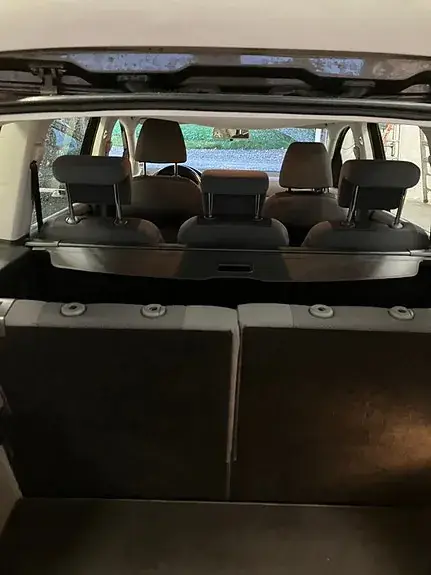 Volkswagen Touran 2010 photo 4