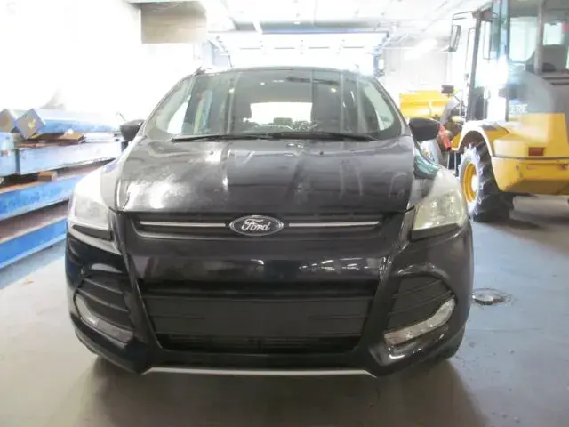 Ford Escape 2016 photo 2