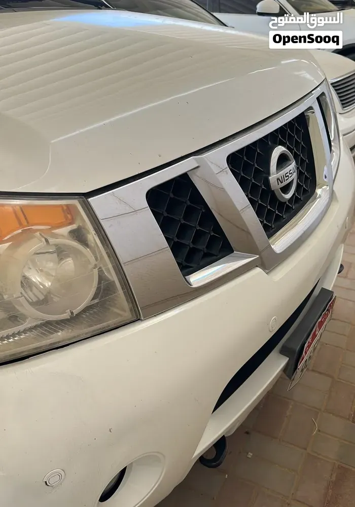 Nissan Armada 2008 photo 2