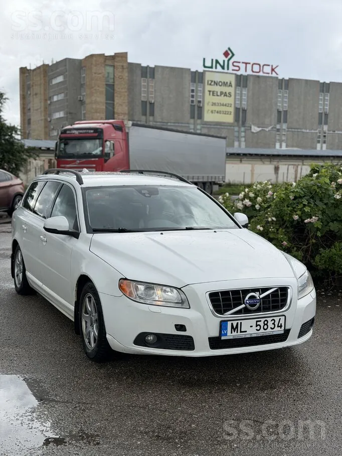 Volvo V70 2013 photo 3