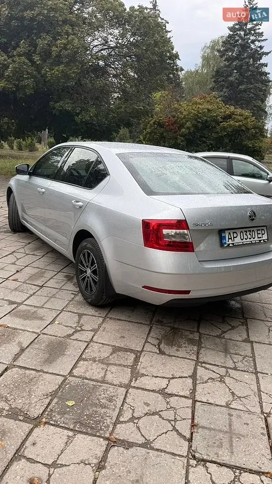 Skoda Octavia 2019 photo 3