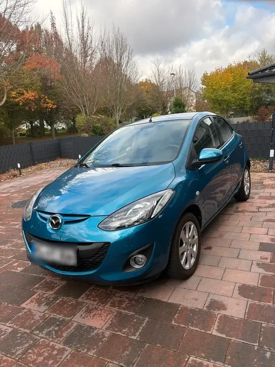Mazda 2