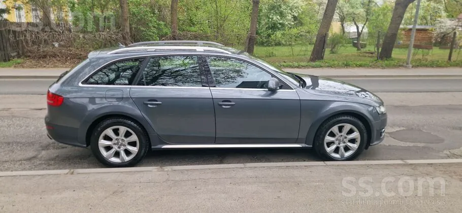 Audi A4 Allroad Quattro 2011 photo 4