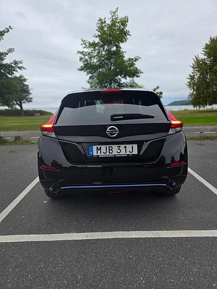 Nissan Leaf 2021 photo 3