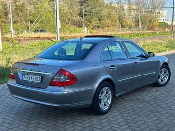 Mercedes-Benz E-Class 2008 photo 2