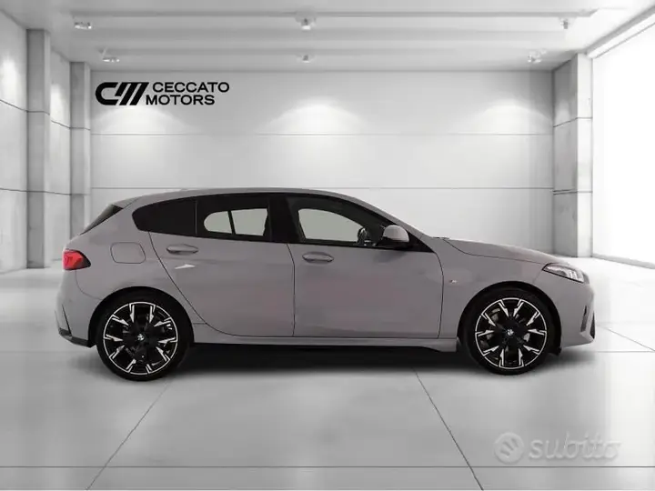 BMW 1 Series 2025 photo 3