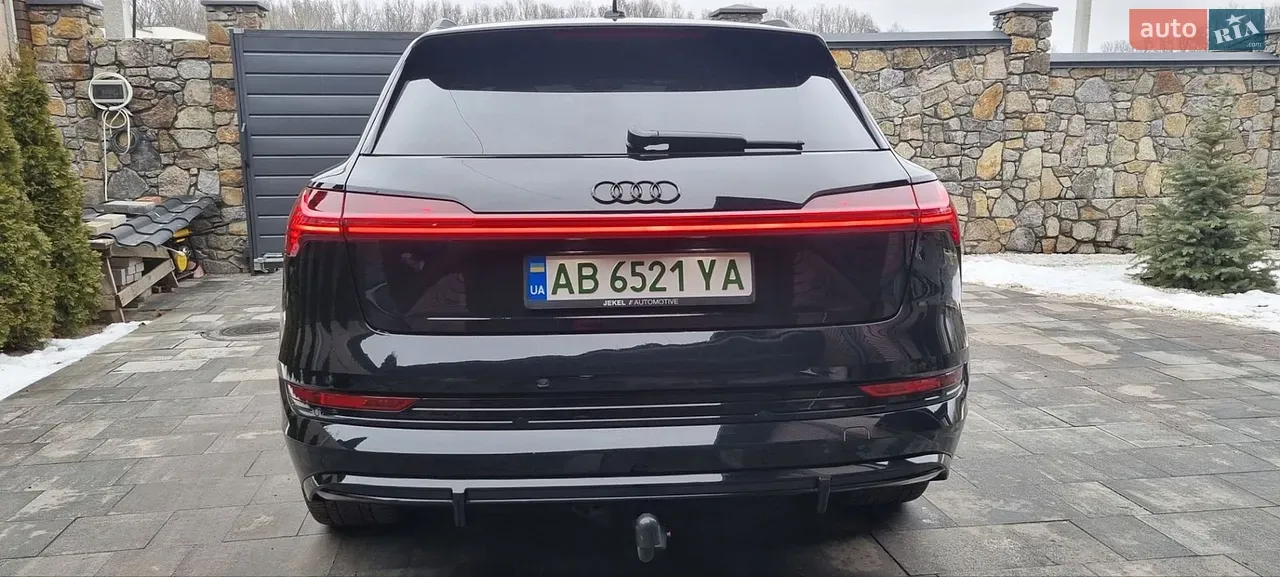 Audi E-Tron 2019 photo 5