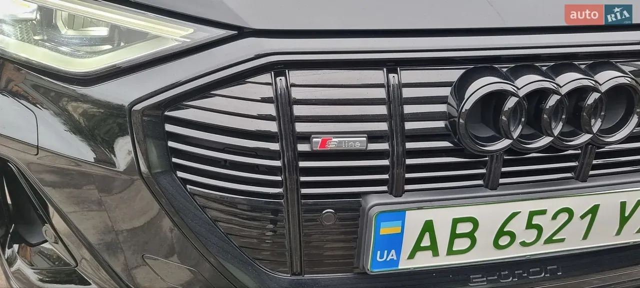 Audi E-Tron 2019 photo 2