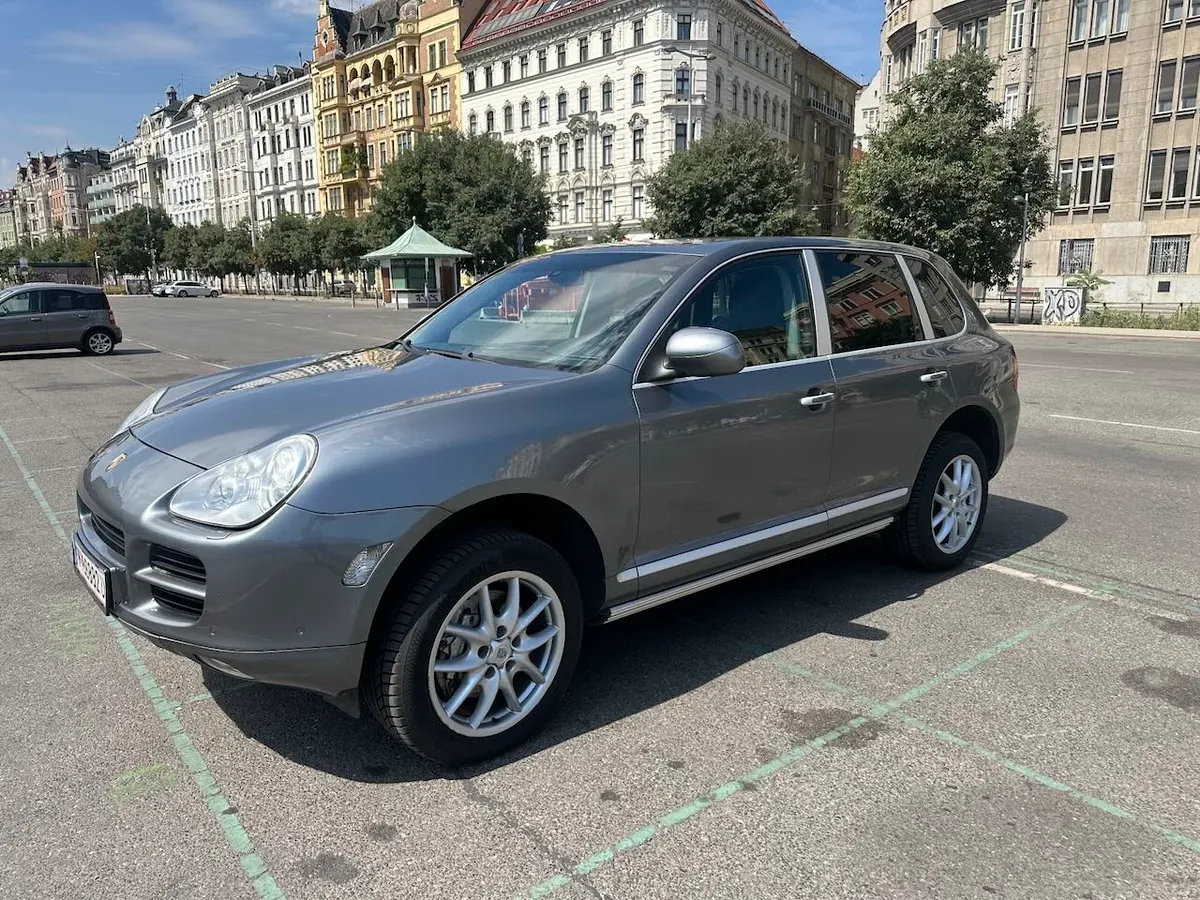 Porsche Cayenne 2004 photo 2
