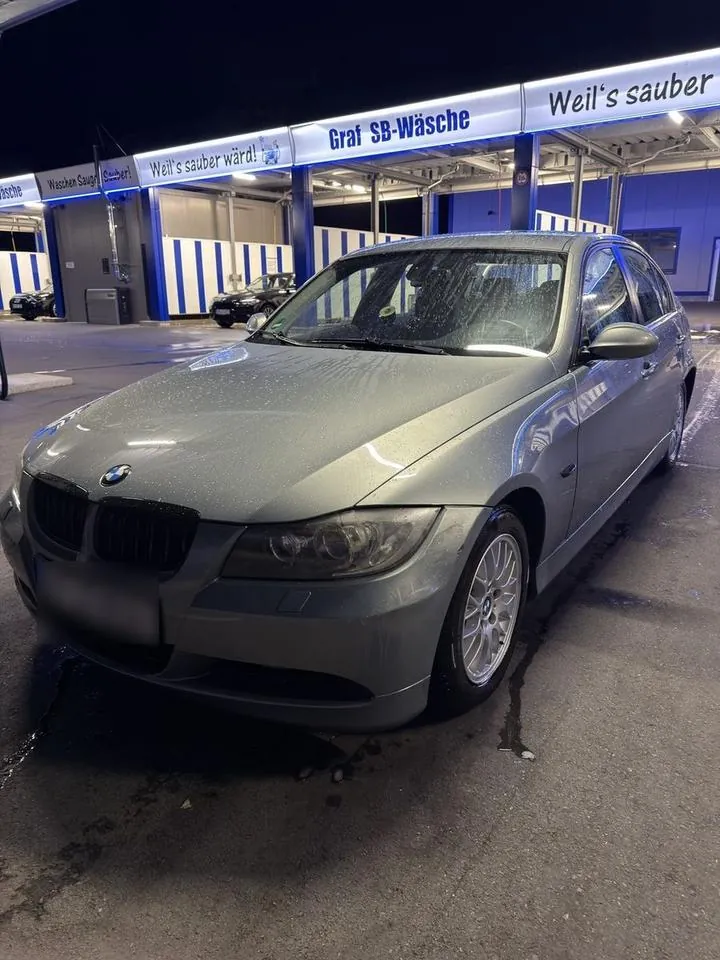 BMW 320I