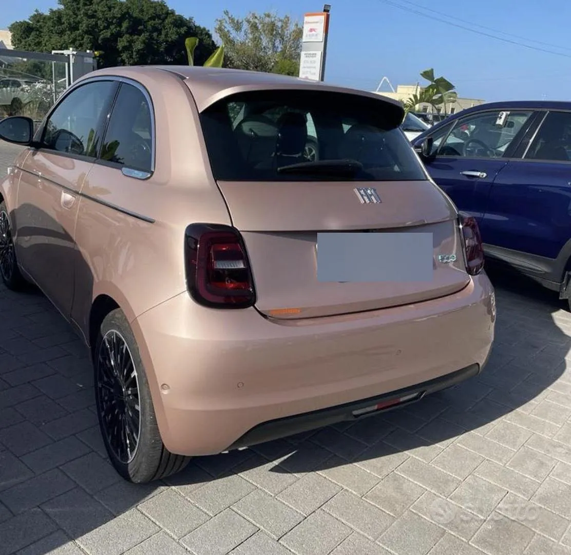 Fiat 500E 2022 photo 2