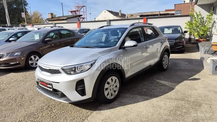 Kia Stonic 2023 photo 4