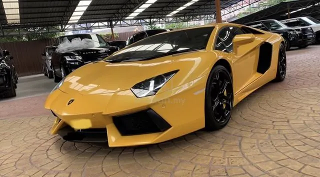 Lamborghini Aventador