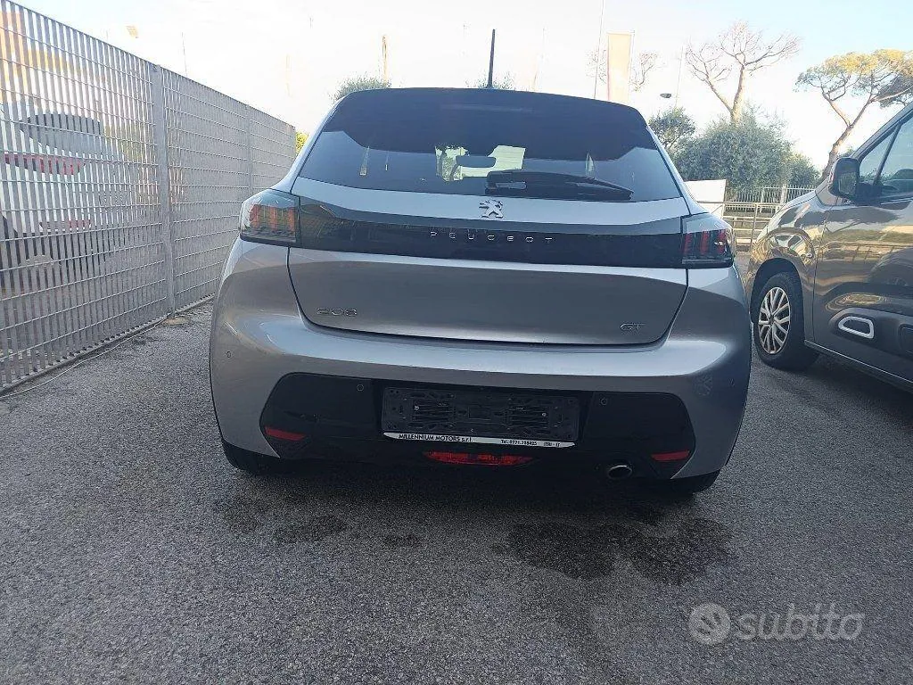 Peugeot 208 2022 photo 5
