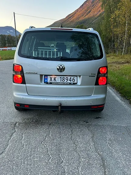 Volkswagen Touran 2010 photo 4