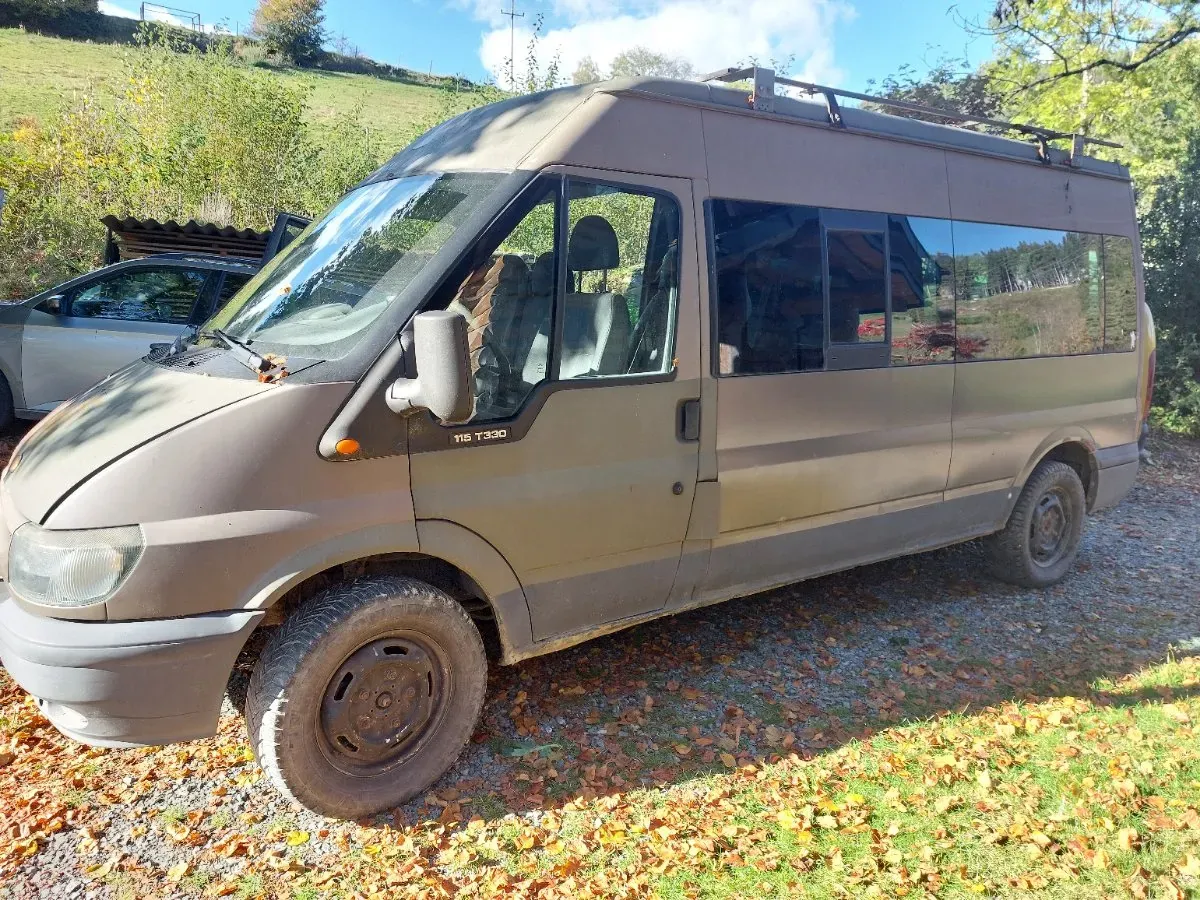 Ford Transit 2004 photo 2