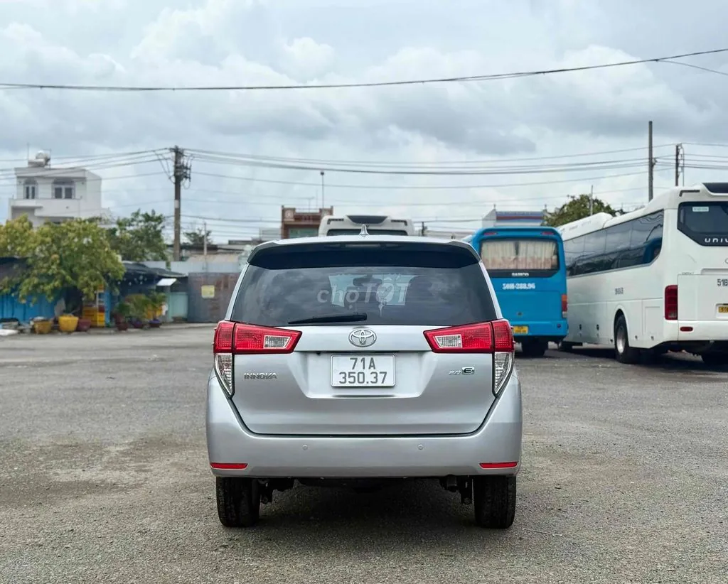 Toyota Innova 2017 photo 5