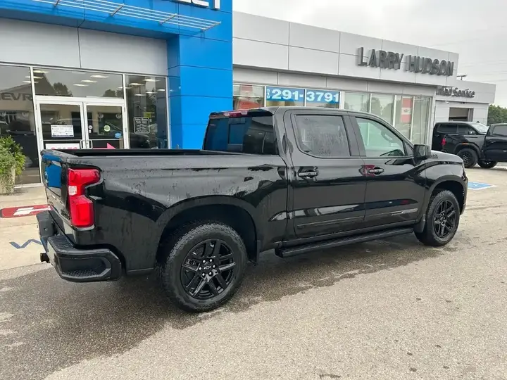 Chevrolet Silverado 1500 2026 photo 3